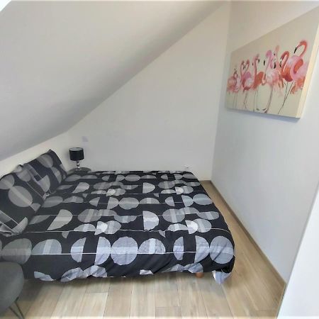 Appartement T3 "Yuca" Hyper Centre D'Ernée Exterior photo